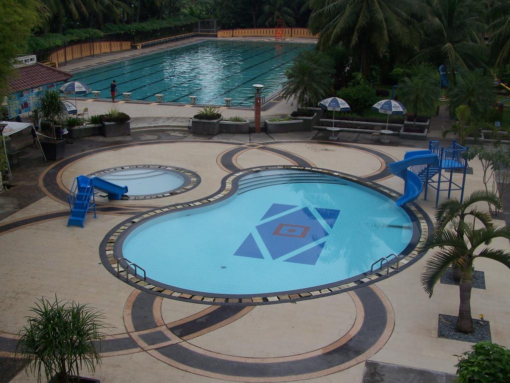 Bumi Wiyata Hotel ديبوك المظهر الخارجي الصورة