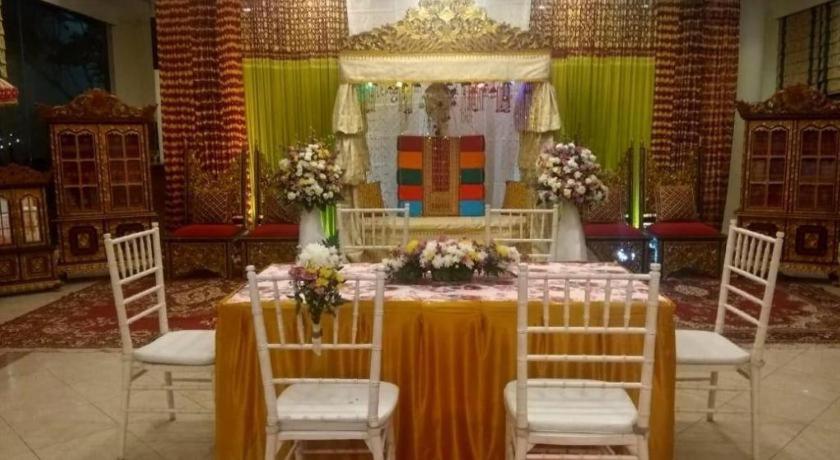Bumi Wiyata Hotel ديبوك المظهر الخارجي الصورة