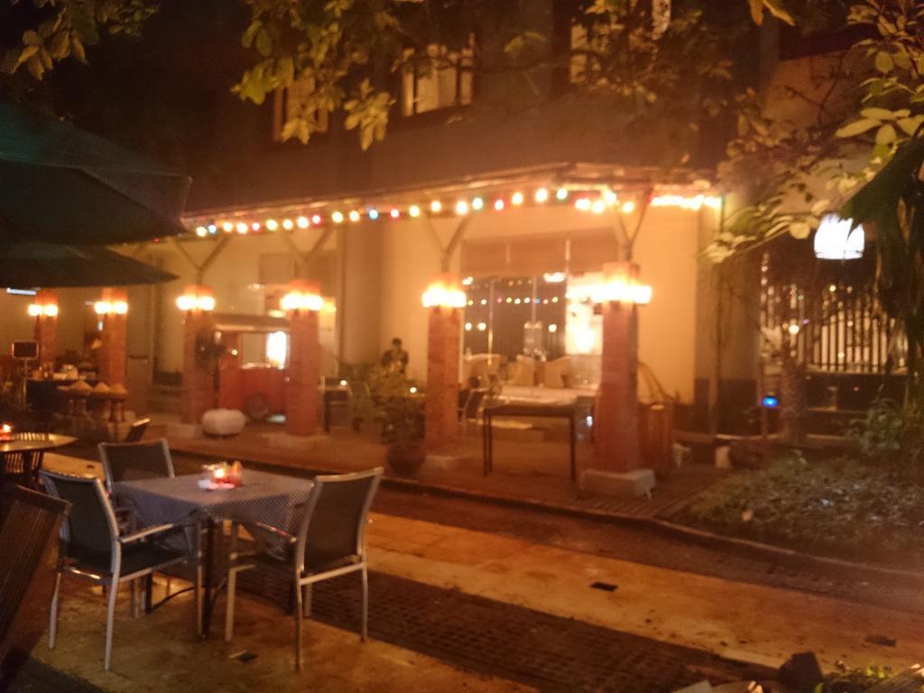 Bumi Wiyata Hotel ديبوك المظهر الخارجي الصورة