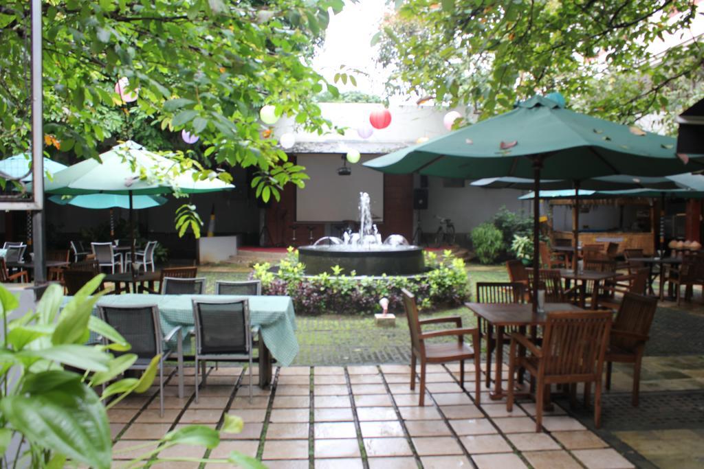 Bumi Wiyata Hotel ديبوك المظهر الخارجي الصورة