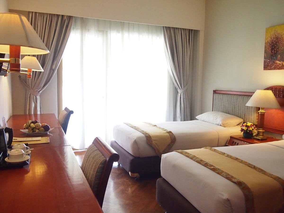 Bumi Wiyata Hotel ديبوك المظهر الخارجي الصورة